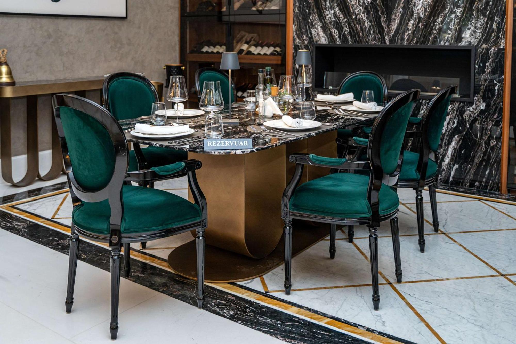 Hotel Radisson Collection Morina Hotel, 4*